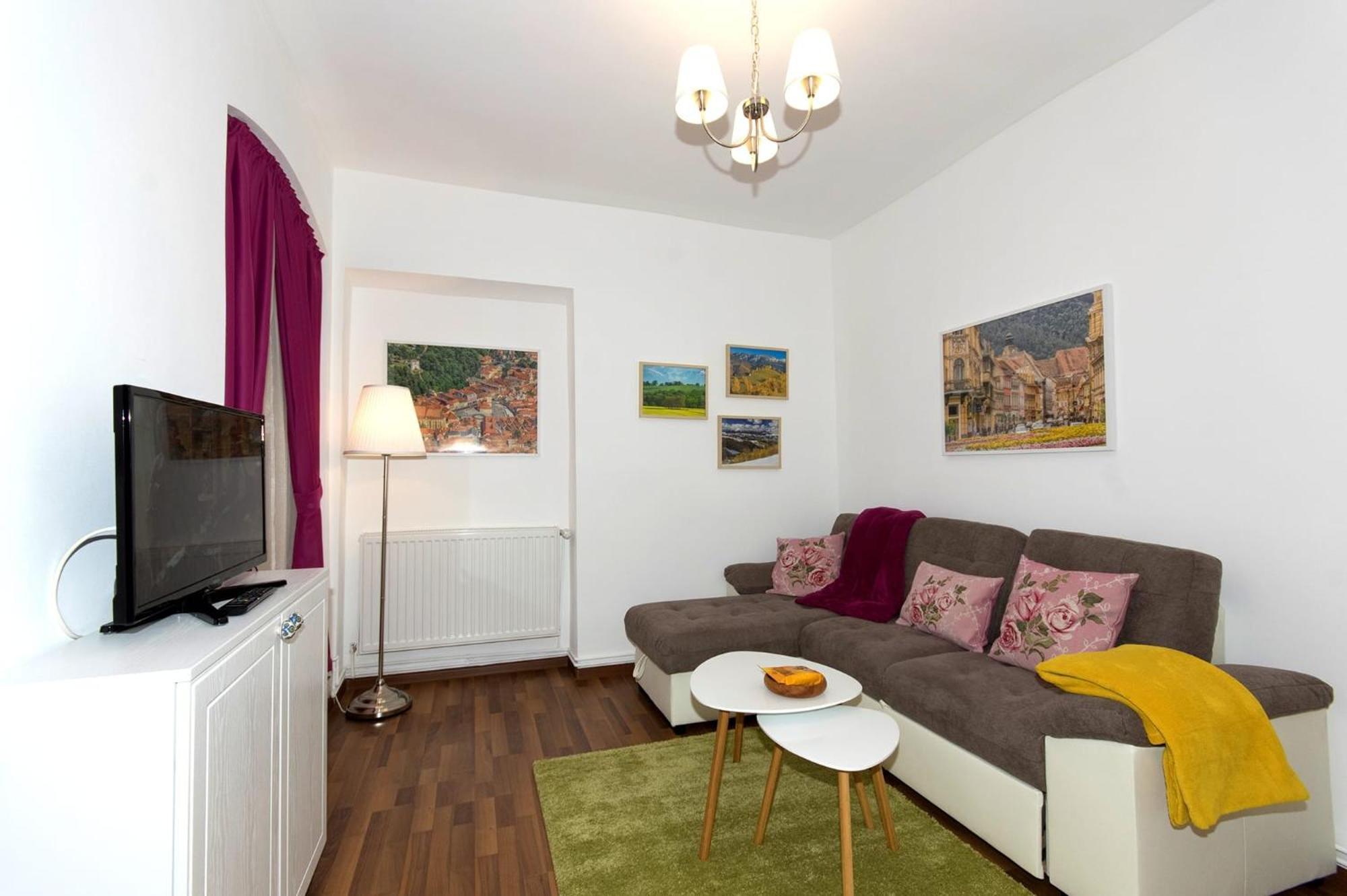John Residence Apartment Brasov With Parking Option Exterior photo