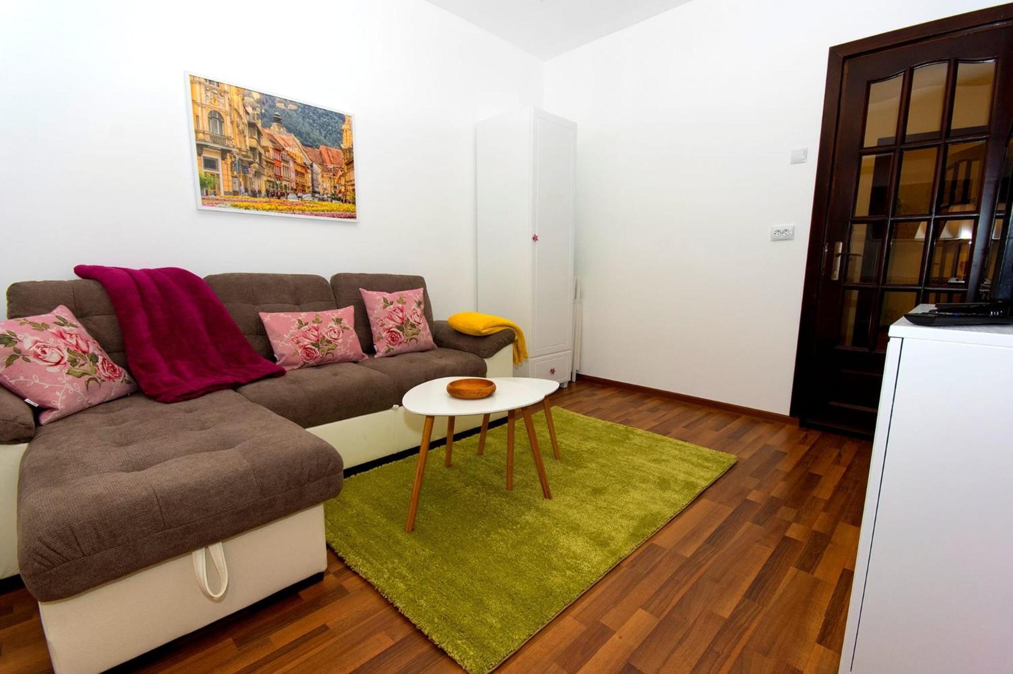 John Residence Apartment Brasov With Parking Option Exterior photo