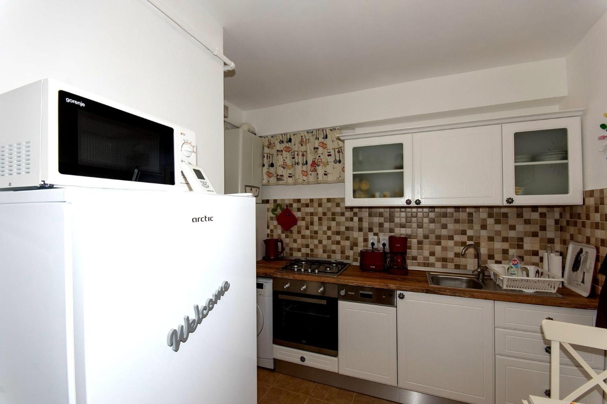 John Residence Apartment Brasov With Parking Option Exterior photo