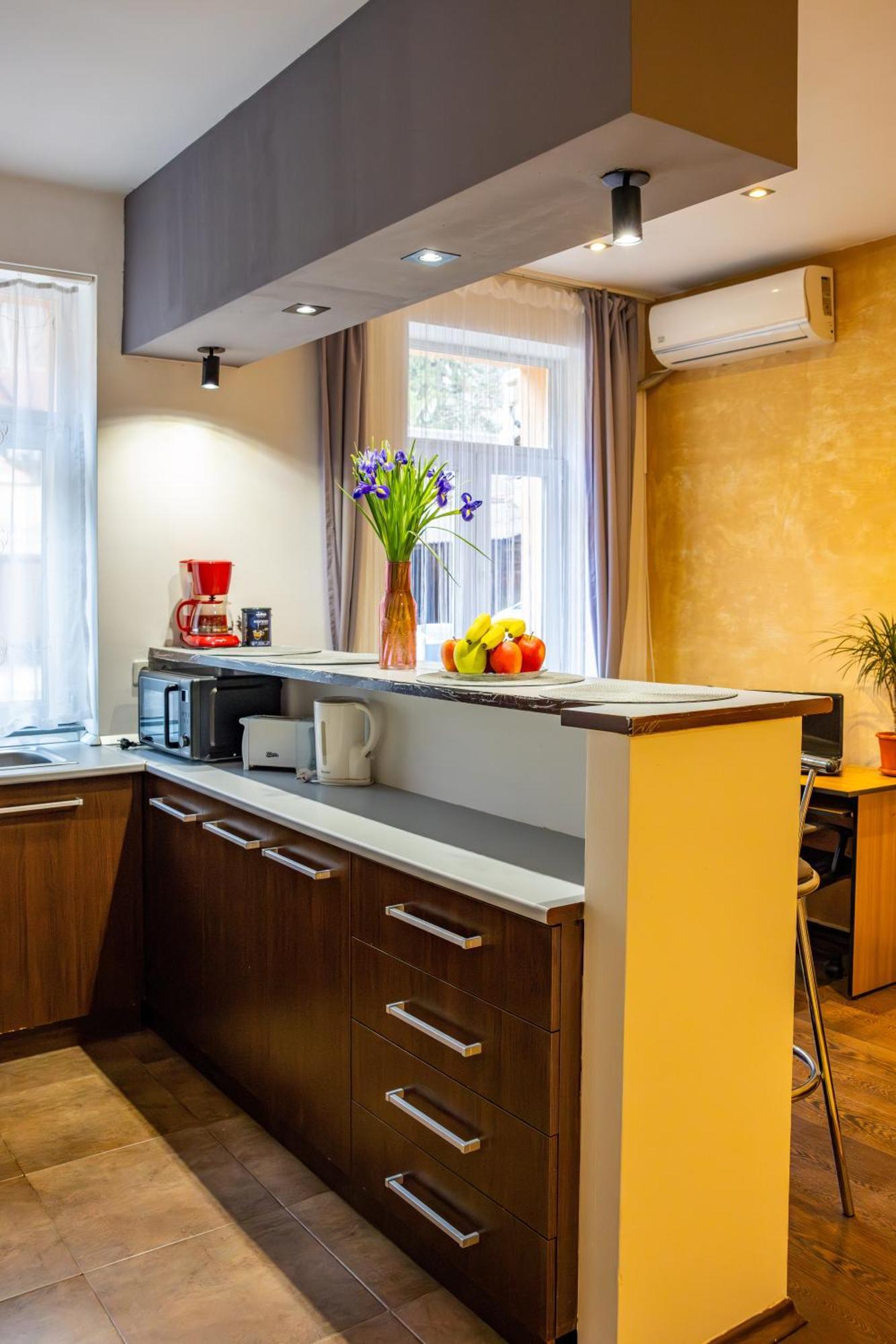 John Residence Apartment Brasov With Parking Option Exterior photo
